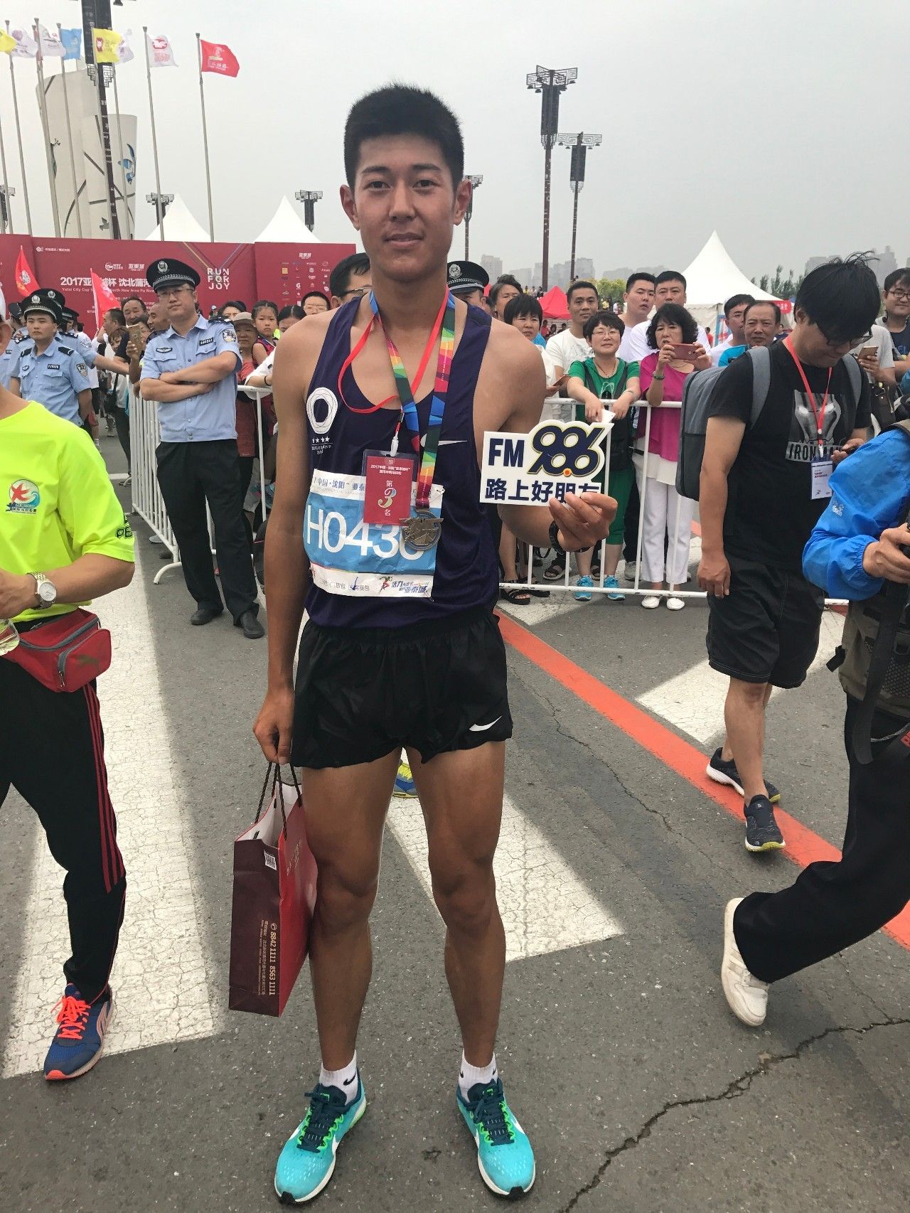 包含冷静与激情交织!游泳完美收官的词条 包含冷静与激情交织!游泳完美收官的词条