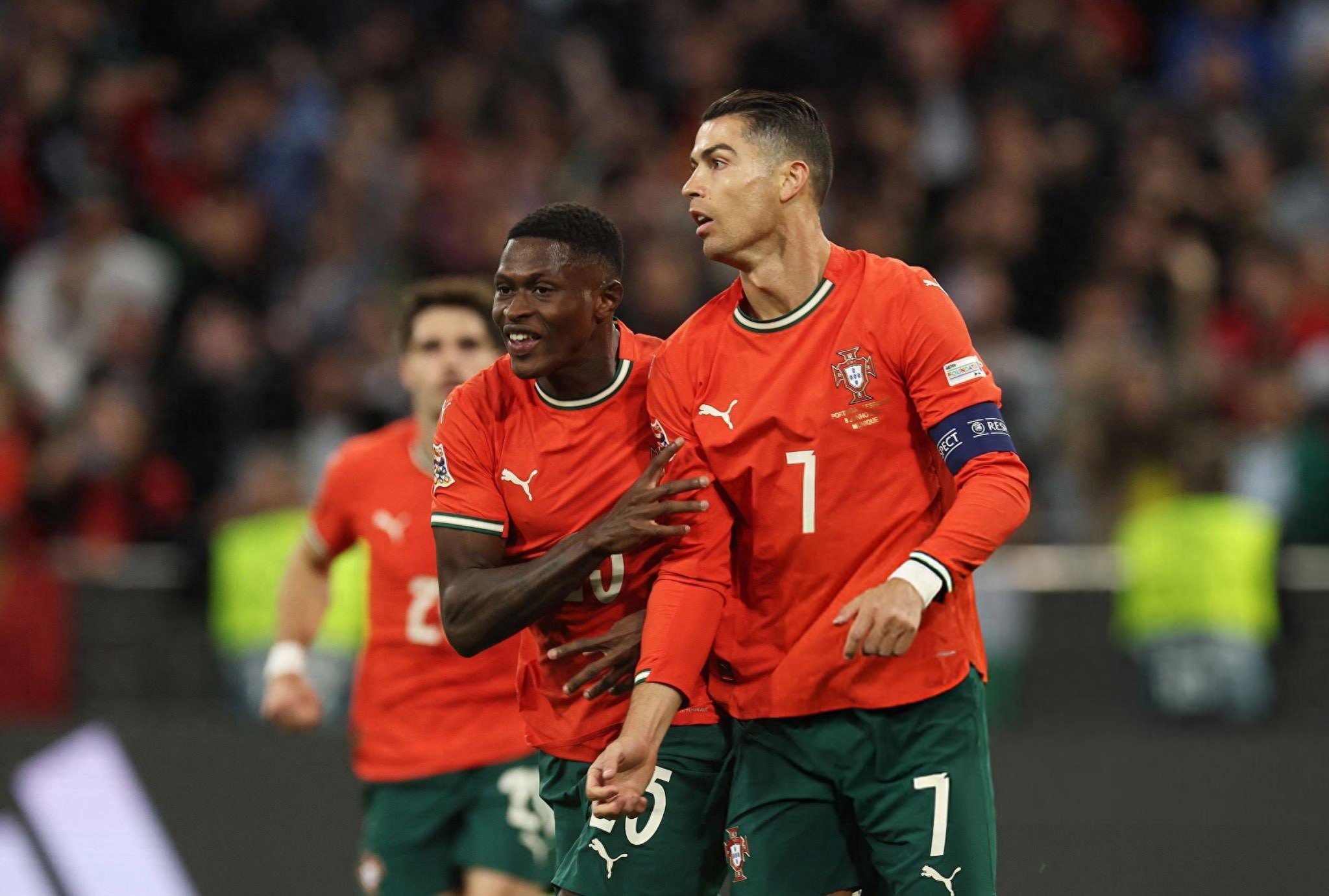 葡萄牙翻盘荷兰，苏亚雷斯统治全场的简单介绍